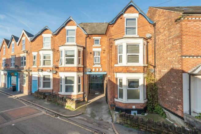 10 bed property, in Beech Avenue, £850,000