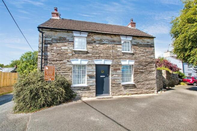 2 bed property, in Cilgerran, £250,000