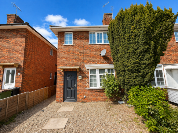 2 bed property, in Sandhurst Street, £230,000