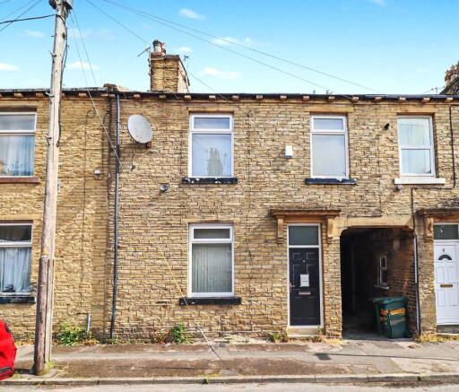 3 bed property, in 8 Watmough Street, £25,000