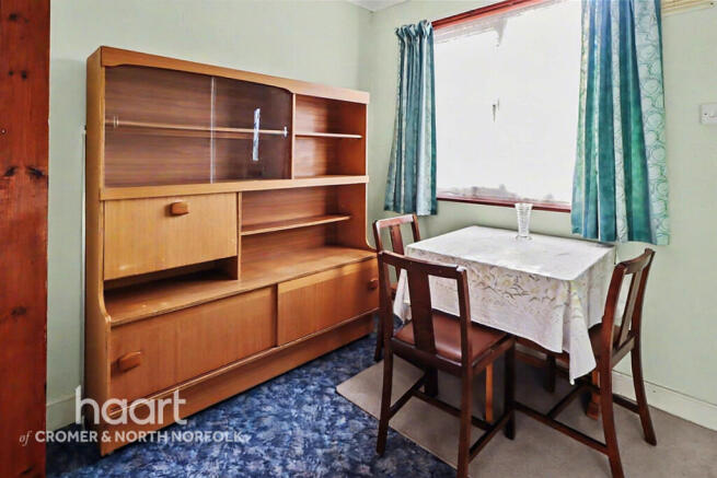 1 bed property, in Cromer NR27, £150,000