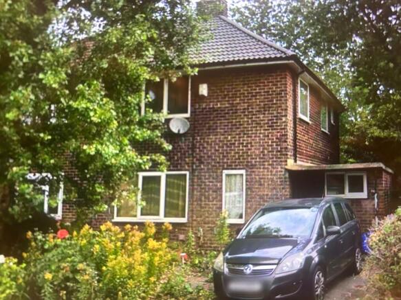 3 bed property, in Devoke Avenue, £270,000