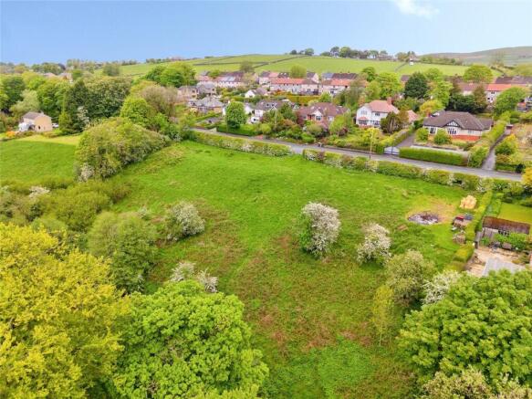 Land, in Keighley Road, £800,000