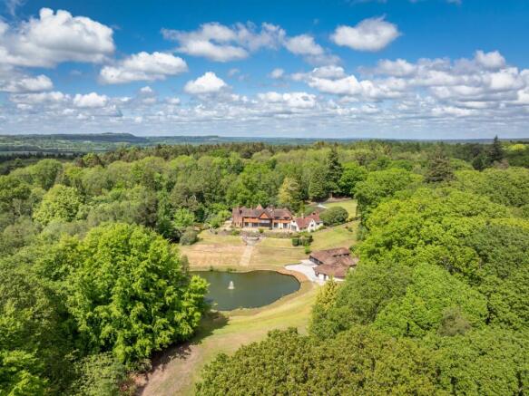 10 bed property, in Durford Wood, £3,250,000