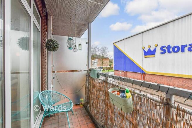 1 bed property, in Kingfisher Meadow, £145,000
