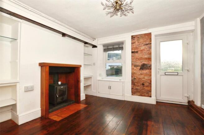 2 bed property, in Fore Street, £150,000