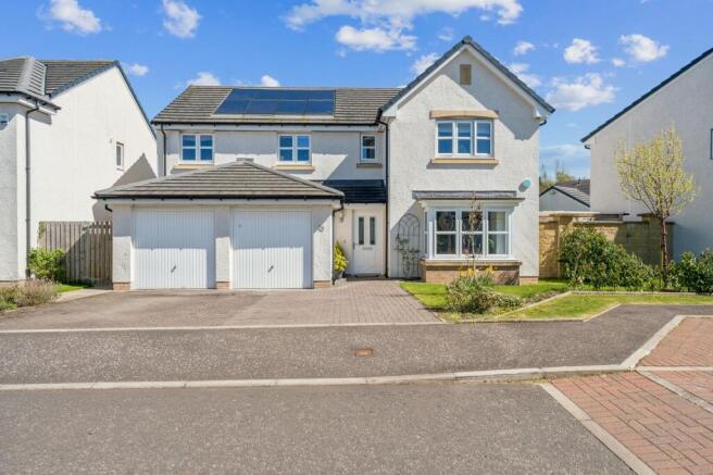 5 bed property, in Young Road, £519,000