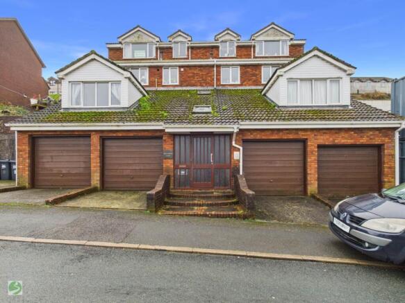 2 bed property, in Goonwartha Road, £150,000