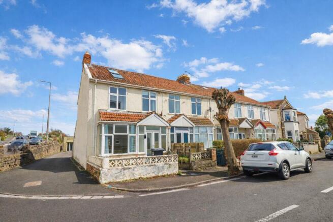 3 bed property, in Dumfries Place, £240,000
