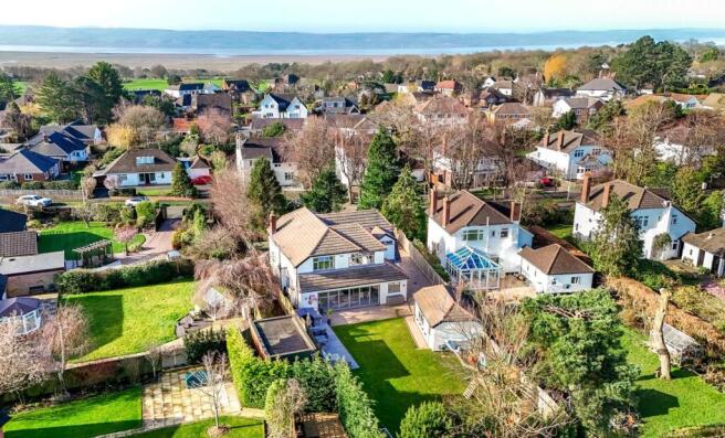 5 bed property, in Kingsway, £975,000