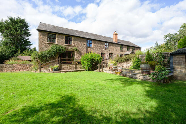 6 bed property, in St. Owens Cross, £875,000
