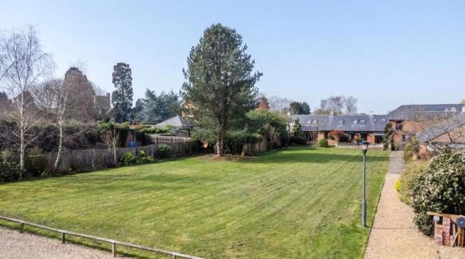 2 bed property, in Manor Court, £450,000