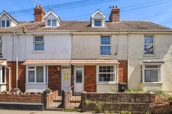 3 bed property, in Sunnyside, £125,000