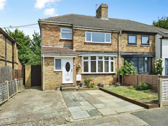 3 bed property, in Warden Road, £375,000
