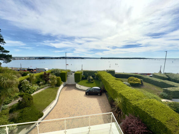 4 bed property, in Shore Road, £3,100,000