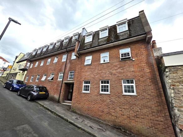 Studio, in Richmond Dale, £185,000