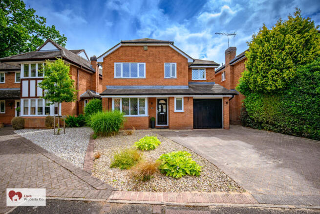 Land, in Woodstock Crescent, £675,000