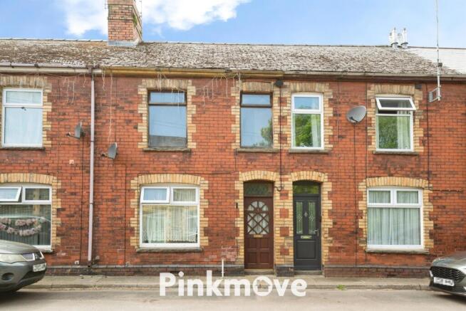 2 bed property, in Sawtells Terrace, £130,000