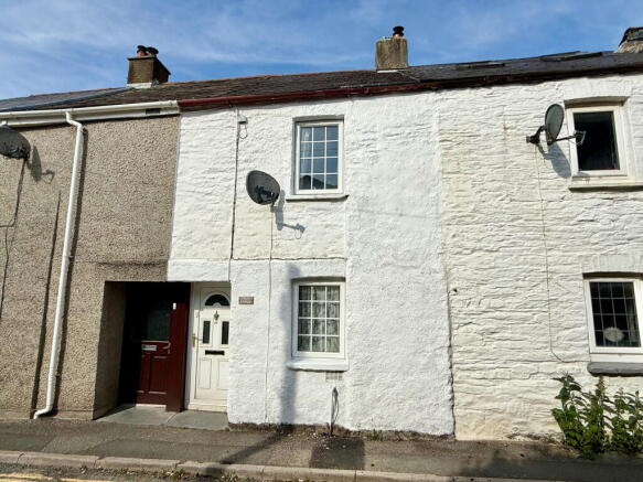 2 bed property, in Trevanson Street, £165,000