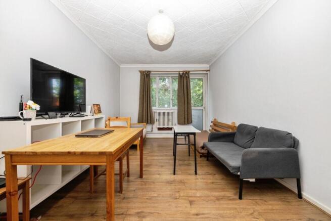 1 bed property, in Lindley Street, £295,000