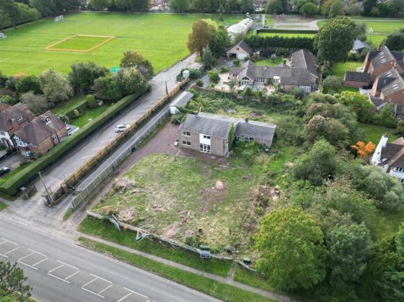 Studio, in Land For Sale, £1,300,000