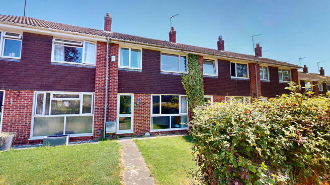 3 bed property, in Broad Oak Way, £265,000