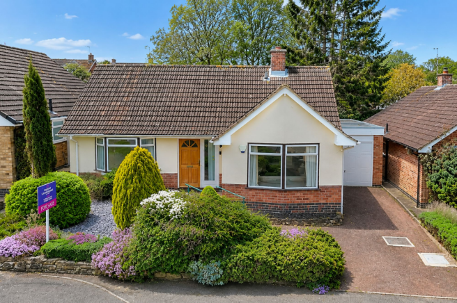 3 bed property, in Deane Gate Drive, £300,000