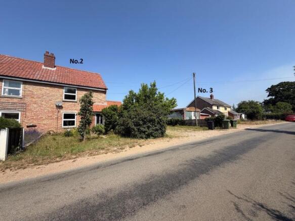 6 bed property, in 2 & 3 Rayners Falgate, £180,000