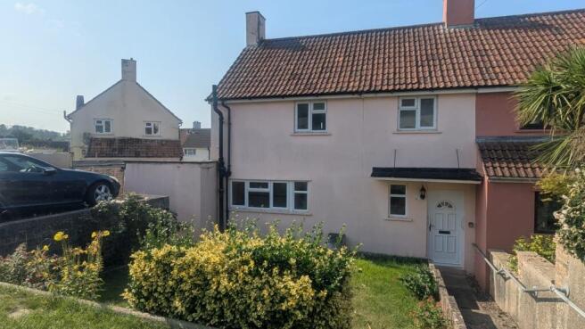 3 bed property, in Churchill Road, £275,000