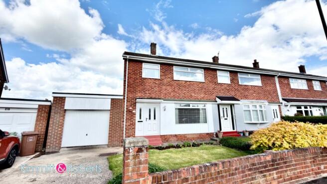 3 bed property, in Gilesgate Road, £150,000