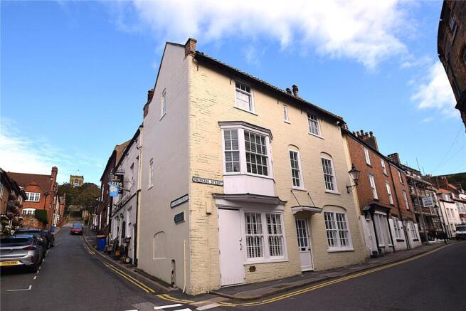 5 bed property, in Princess Street, £350,000