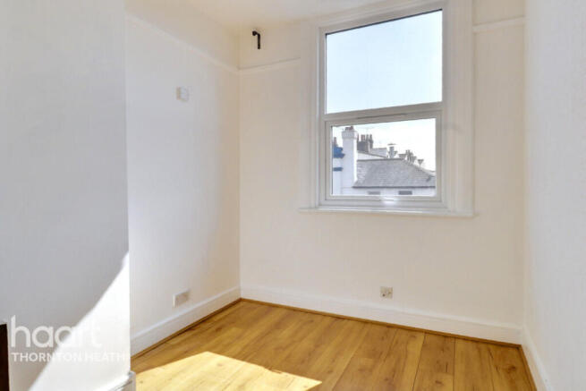 2 bed property, in Brigstock Road, £235,000