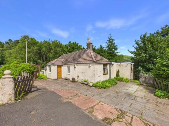 2 bed property, in Glenbuck, £109,995