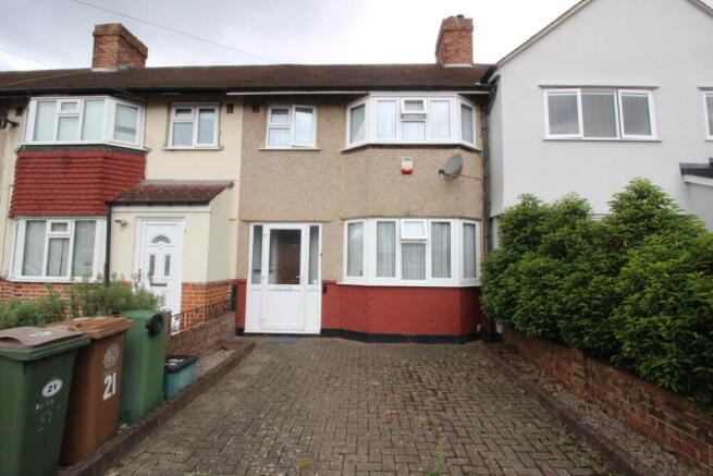 3 bed property, in Buckland Way, £450,000