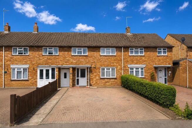 3 bed property, in Oldfield Road, £495,000
