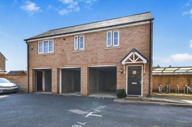 2 bed property, in Hawking Drive, £240,000