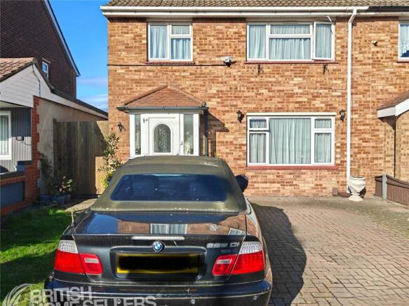 3 bed property, in Wokindon Road, £375,000