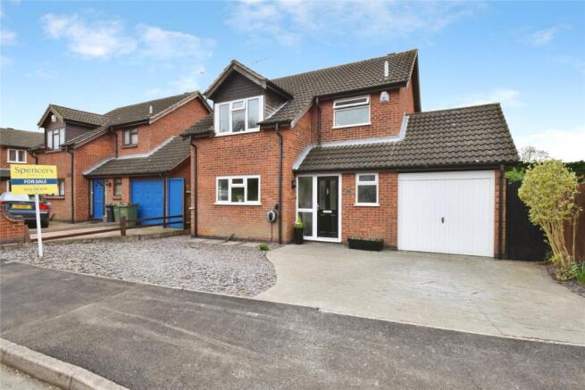 4 bed property, in Craythorne Way, £425,000