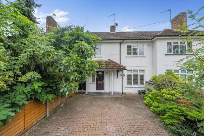 3 bed property, in Keswick Avenue, £650,000