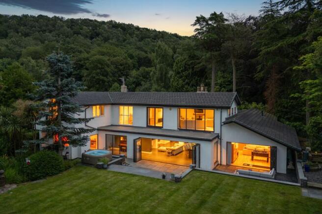 5 bed property, in Carriage House, £1,500,000