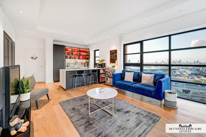 2 bed property, in Amelia House, £700,000