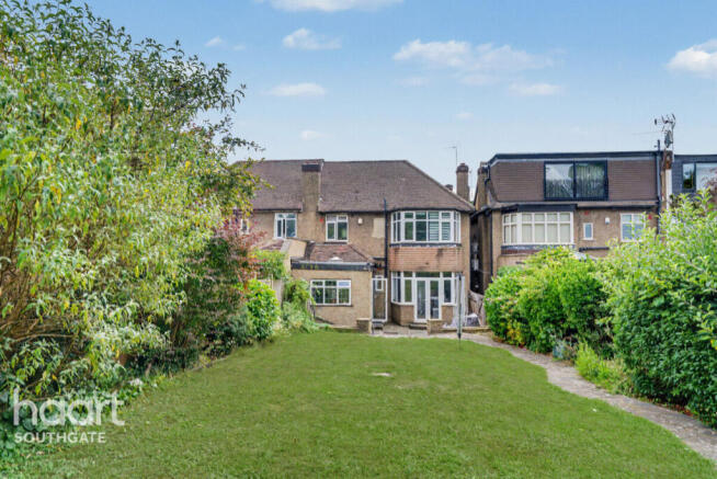 3 bed property, in Morton Way, £950,000