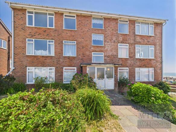 2 bed property, in Harley Shute Road, £150,000