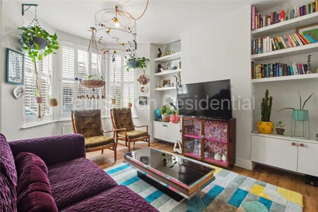 3 bed property, in Sandford Avenue, £650,000