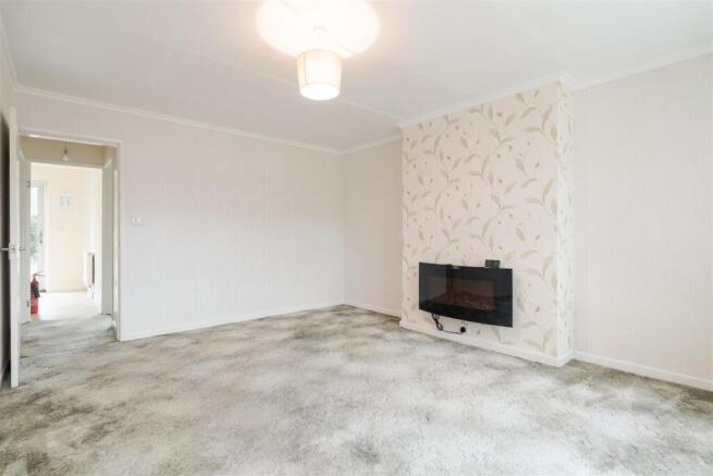 2 bed property, in Bigland Drive, £265,000
