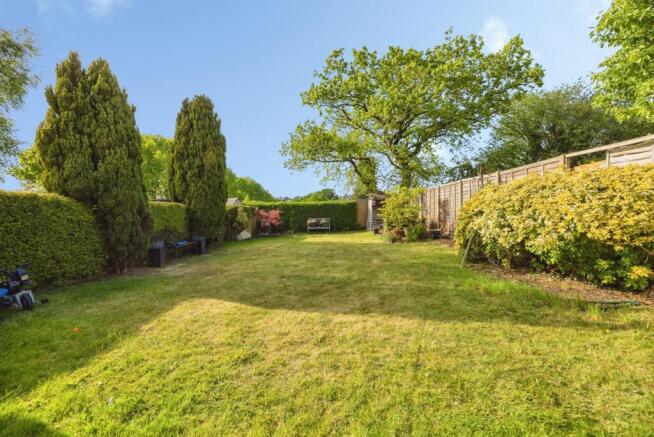 3 bed property, in Miltons Crescent, £615,000
