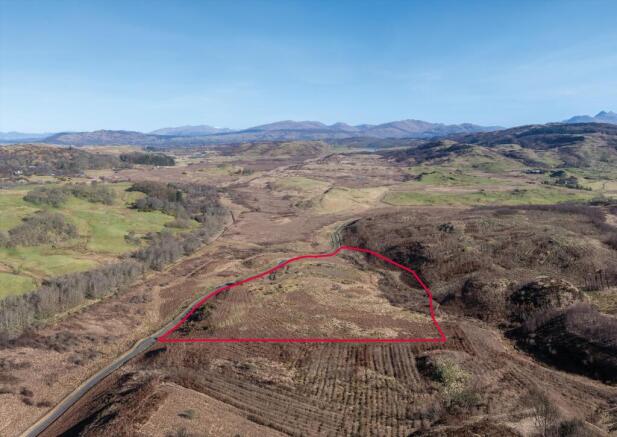 Studio, in Glenlonan, £499,950