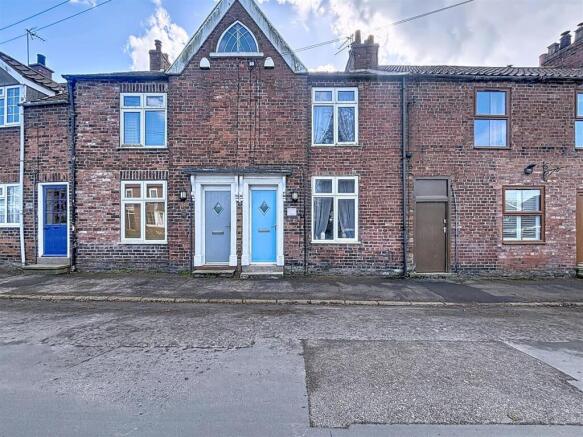 2 bed property, in Church Street, £145,000