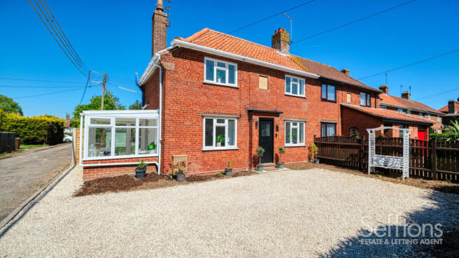 3 bed property, in Ward Road, £350,000