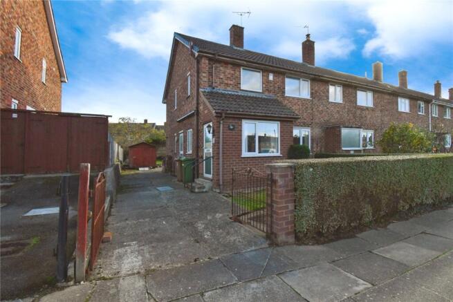3 bed property, in Inman Road, £180,000